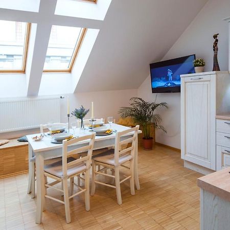 Modern Apartment Charvatova Praga Zewnętrze zdjęcie