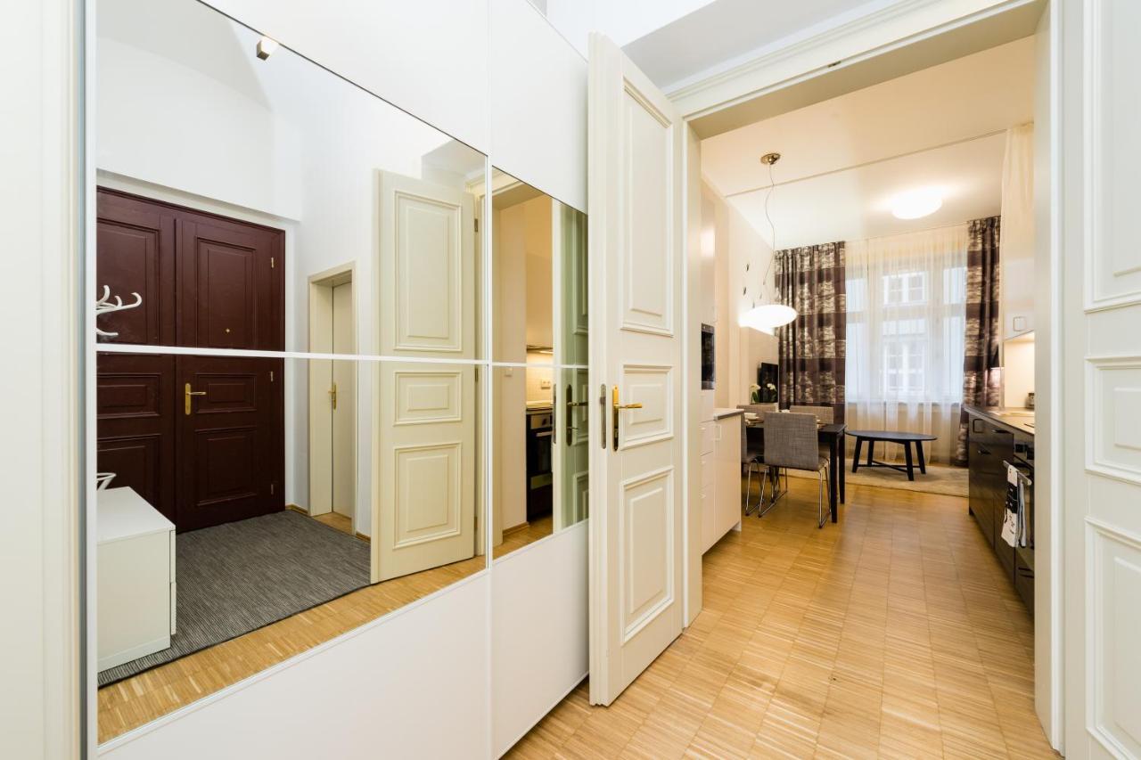 Modern Apartment Charvatova Praga Zewnętrze zdjęcie